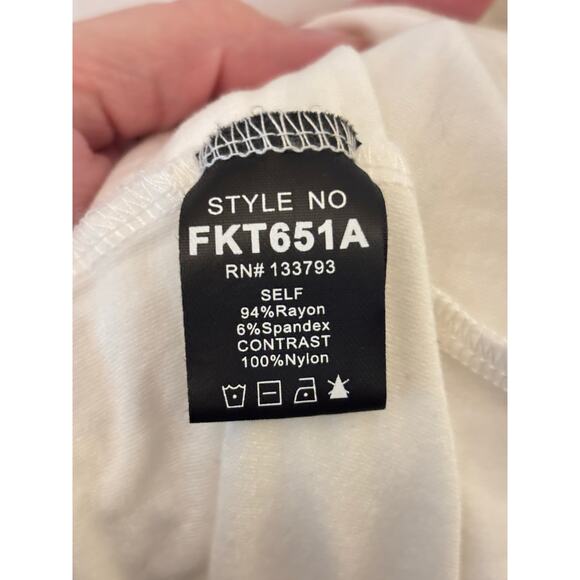 POL White Lace Sleeve Oversized V-Neck Top - Picture 5 of 5